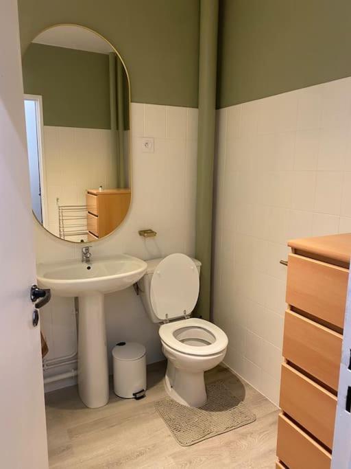 Apartment Votre Pied-a-terre Parisien A Montreuil-fontenay *